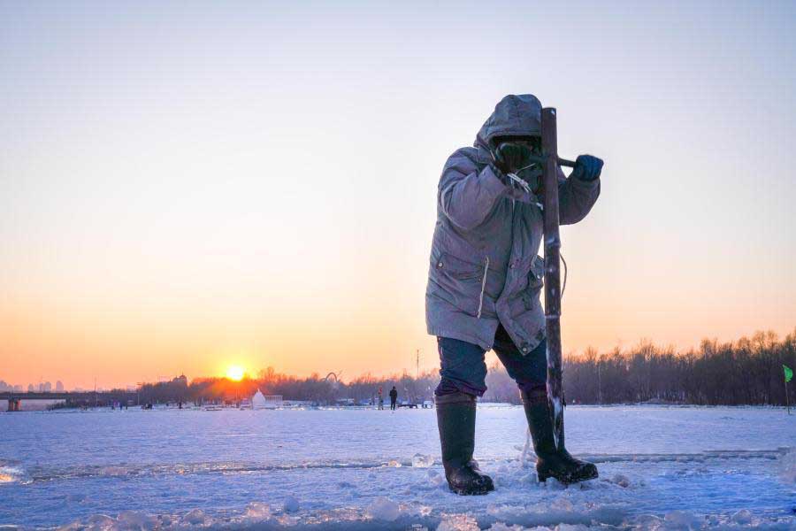 哈爾(er)濱冬季采冰(bing) 采冰工具